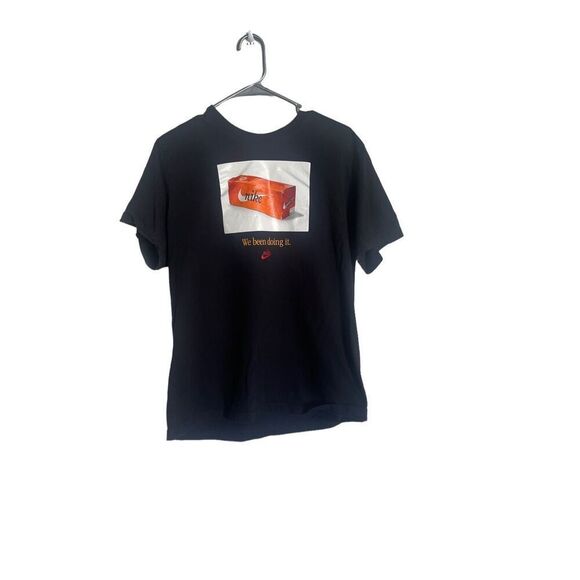 Nike Men's Black Swoosh We Be Doing It Crew Neck Short Sleeve T-Shirt Size Large - Picture 1 of 8